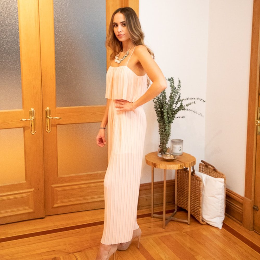 Light Pink Pleated Jumpsiut - Picture 2 of 12